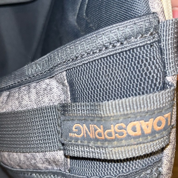 Adidas Excel 6 backpack in the color Jersey grey/Onix grey/ Rose gold. - Picture 11 of 11